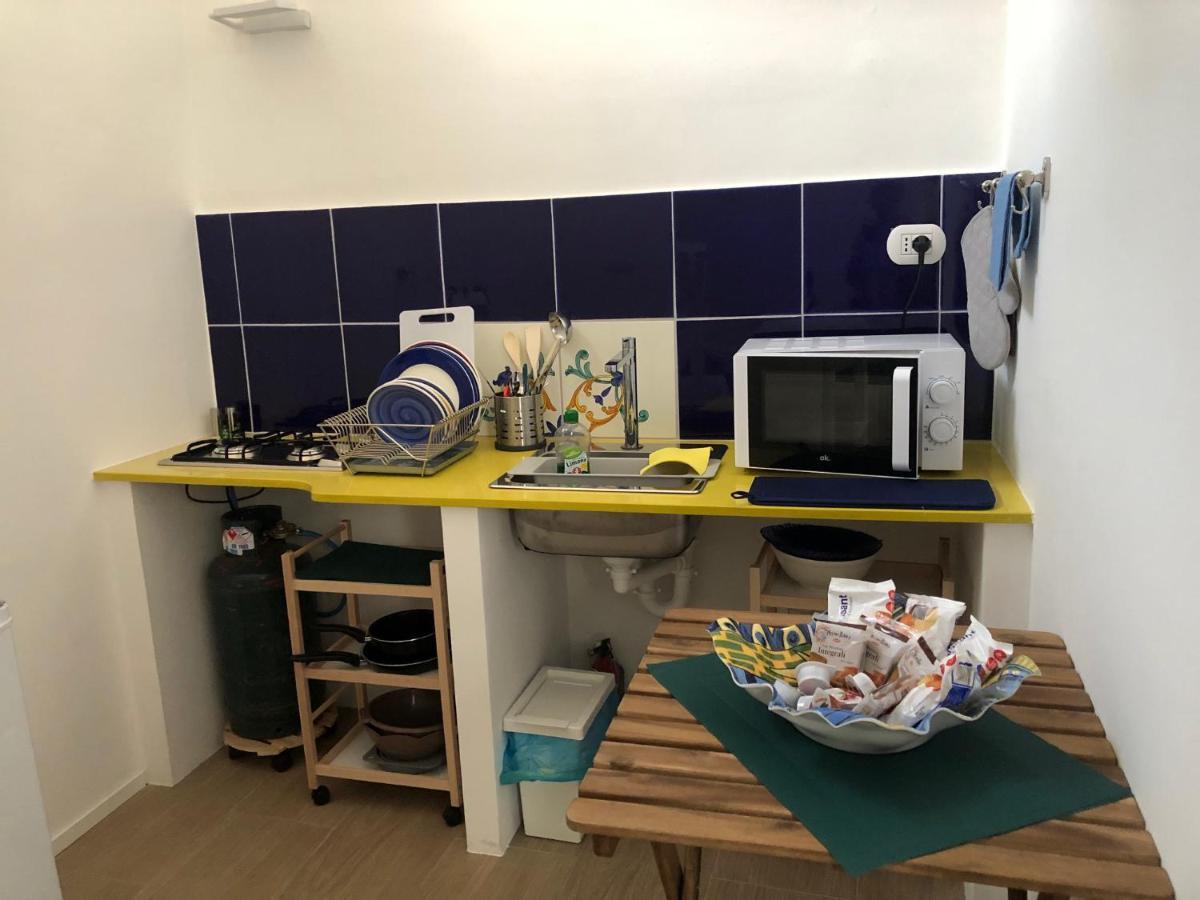 이스키아 Molo35 B&B 외부 사진